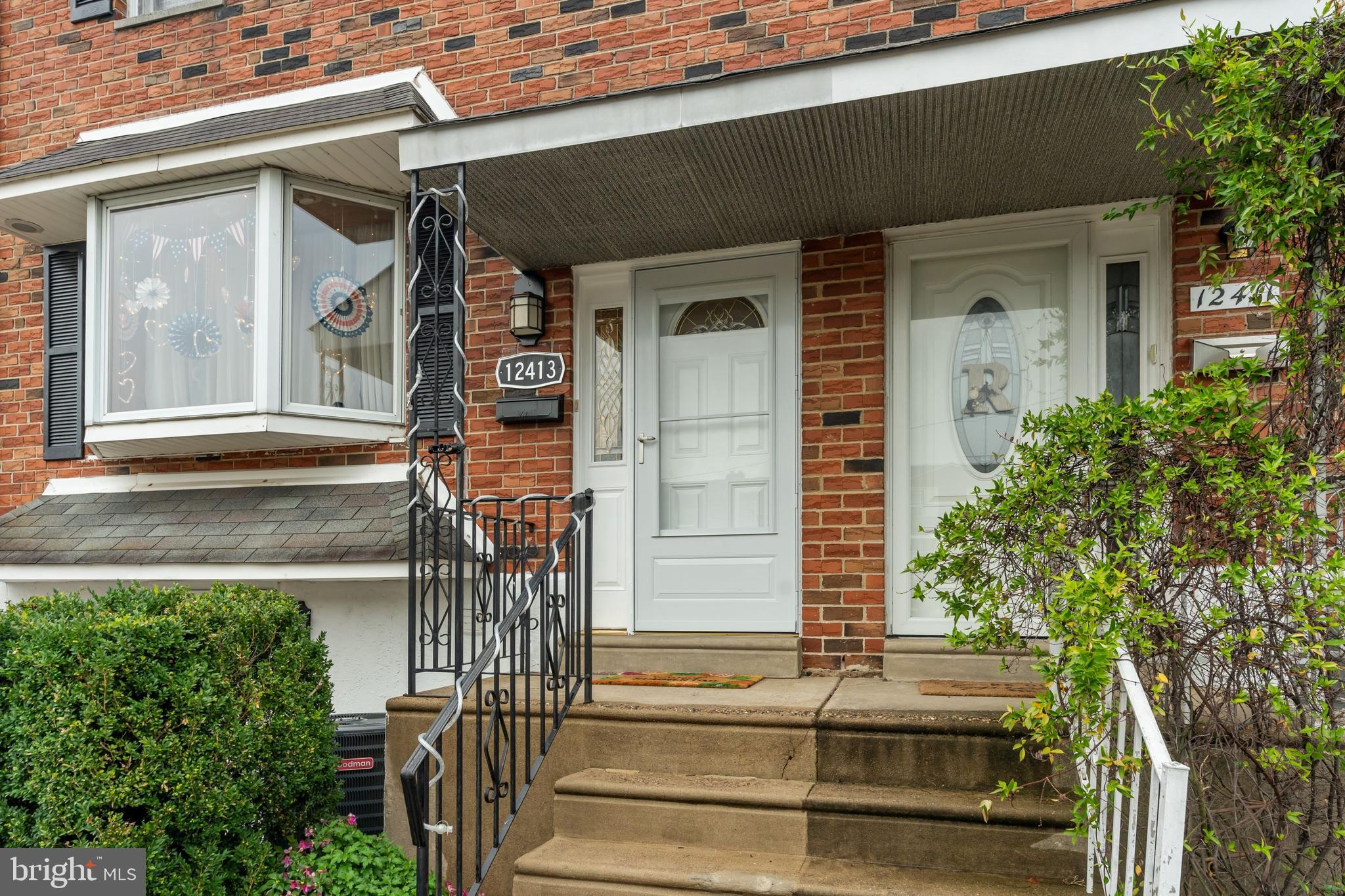 12413 Tyrone Road Philadelphia, PA 19154 - Photo 2 of 31