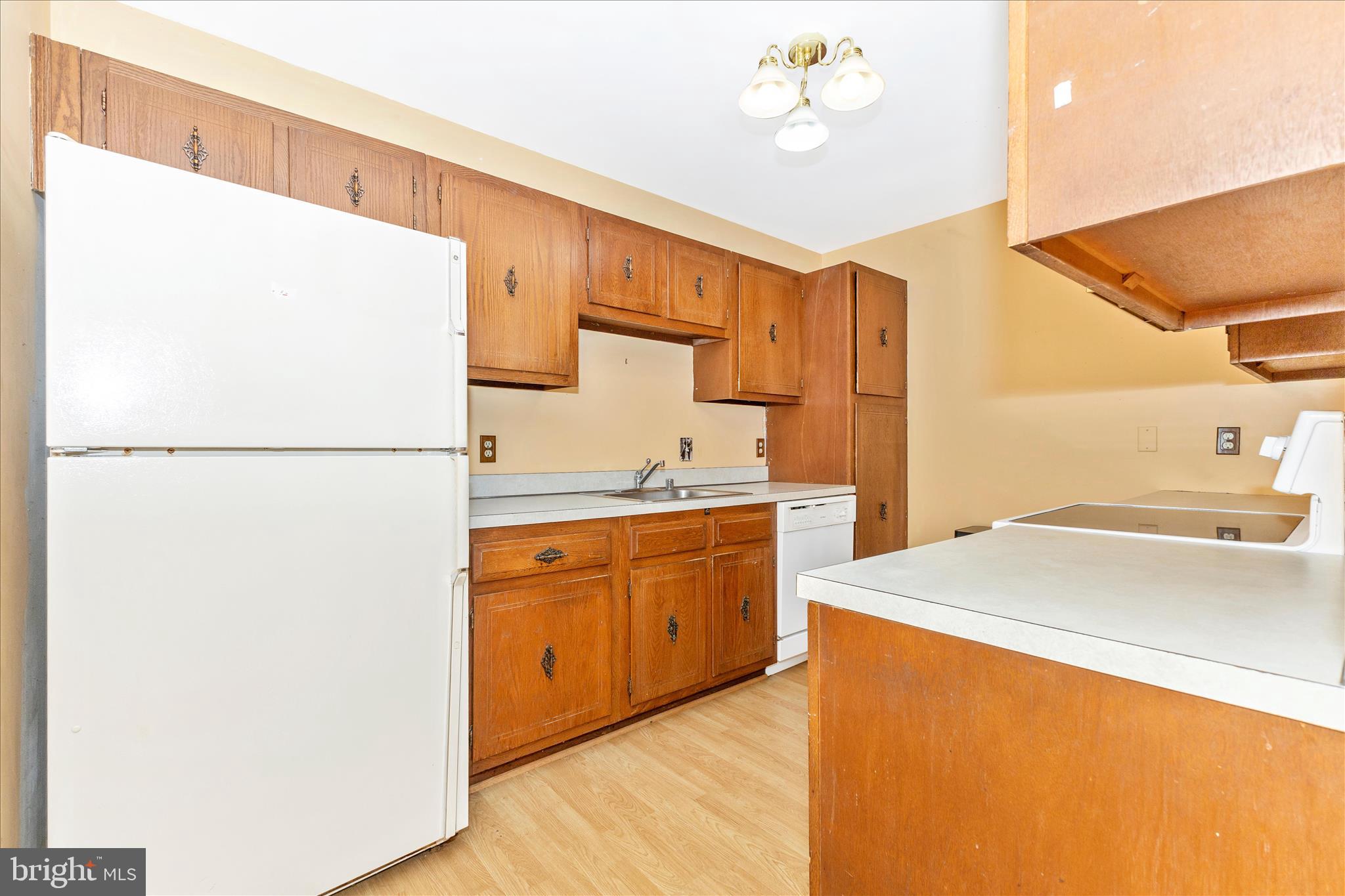 3116 Adderley Court, Unit 245C Silver Spring, MD 20906 - Photo 15 of 73 Kitchen