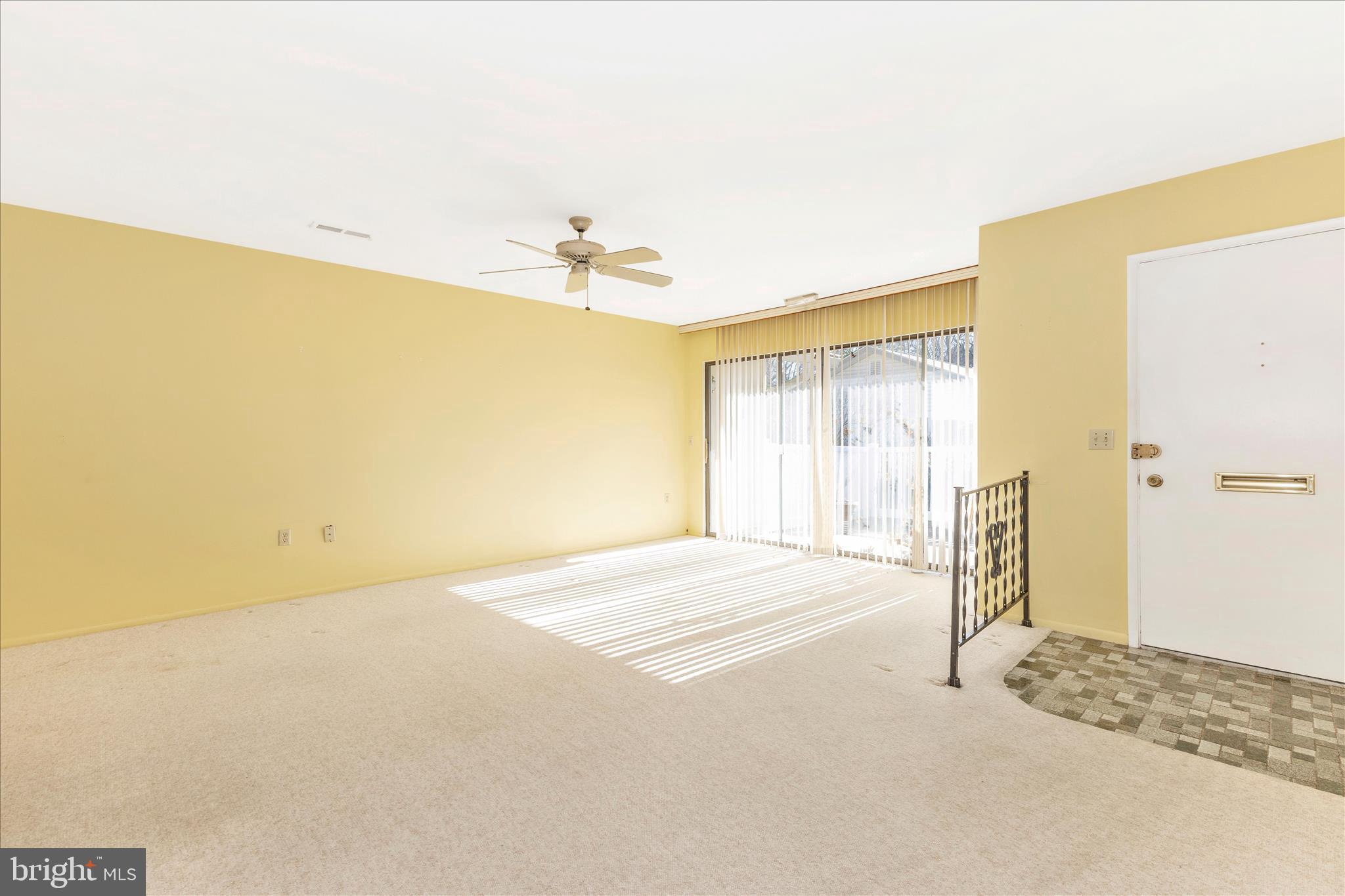 3116 Adderley Court, Unit 245C Silver Spring, MD 20906 - Photo 6 of 73 Living Room