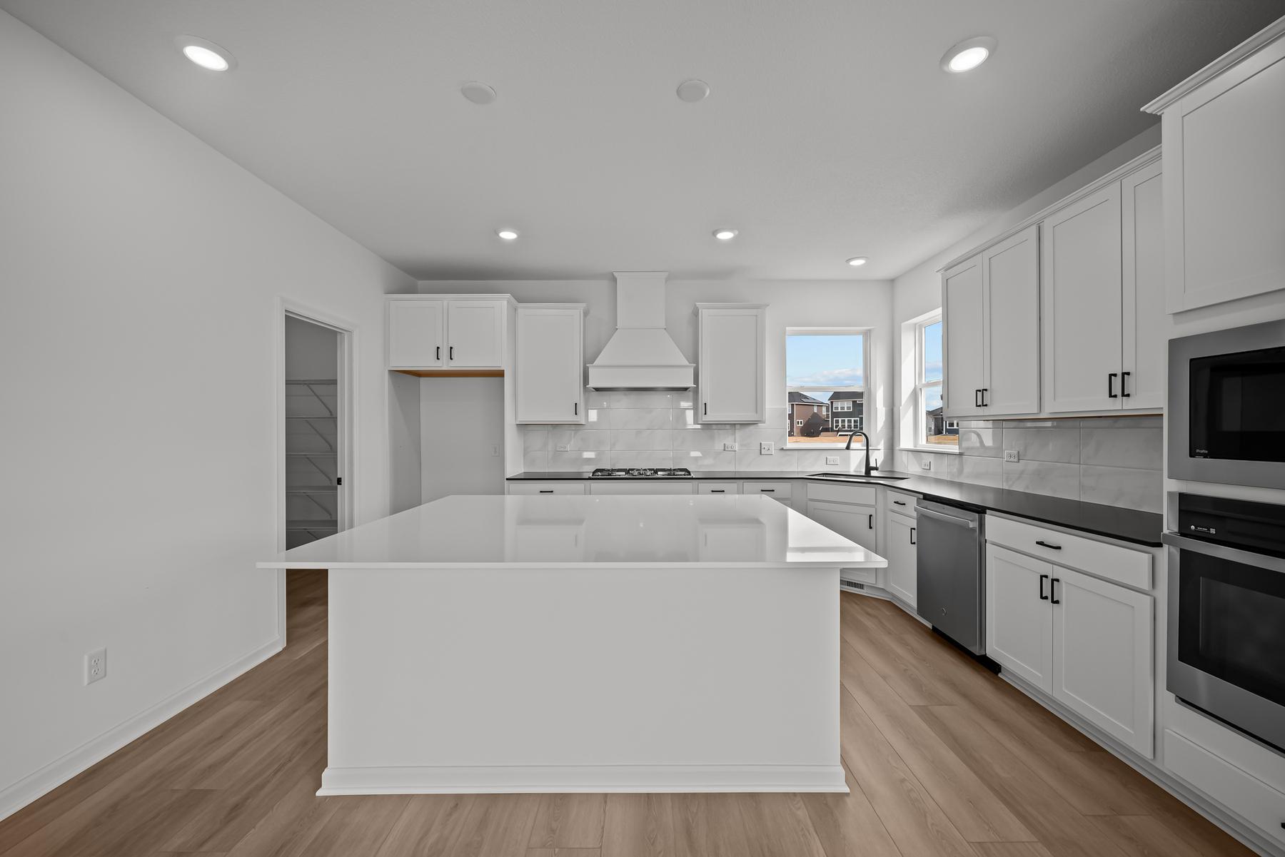 3067 Trinity Drive Shakopee, MN 55379 - Photo 7 of 30