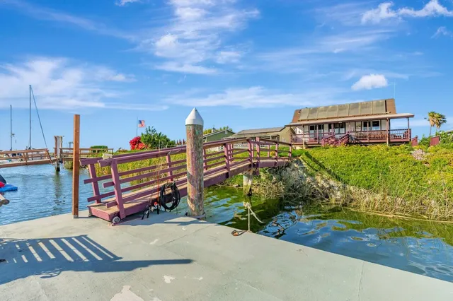 $650,000 | 71-71 Taylor Place, Bethel Island, CA 94511