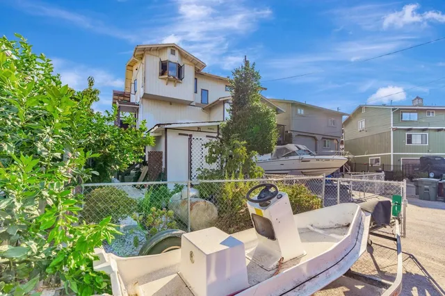 $650,000 | 71-71 Taylor Place, Bethel Island, CA 94511