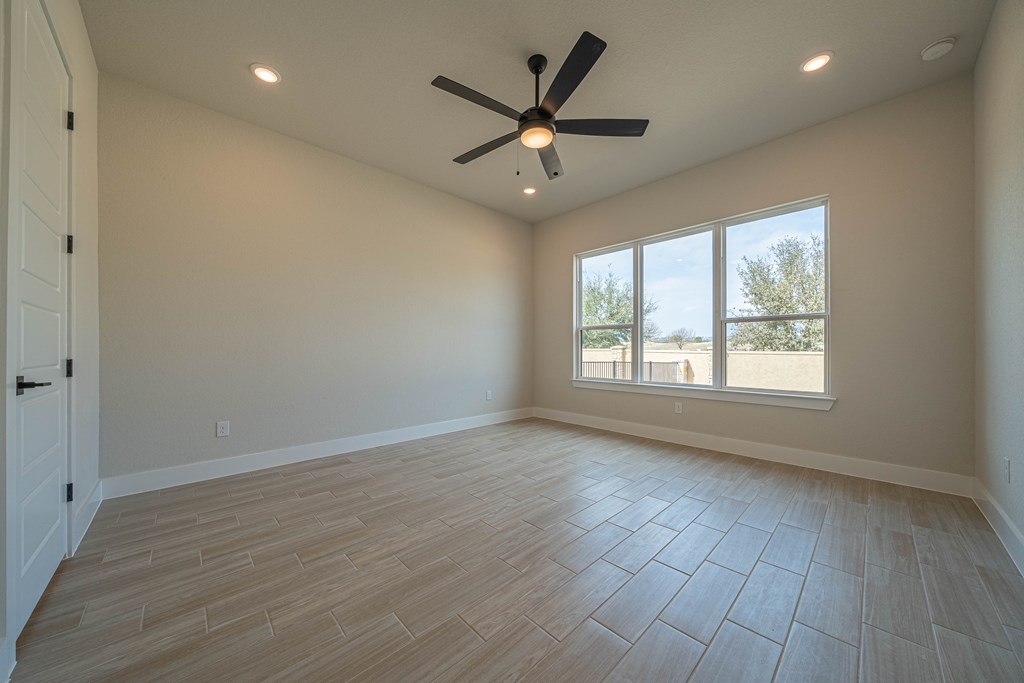 2032 Toscano Way Kerrville, TX 78028 - Photo 18 of 25