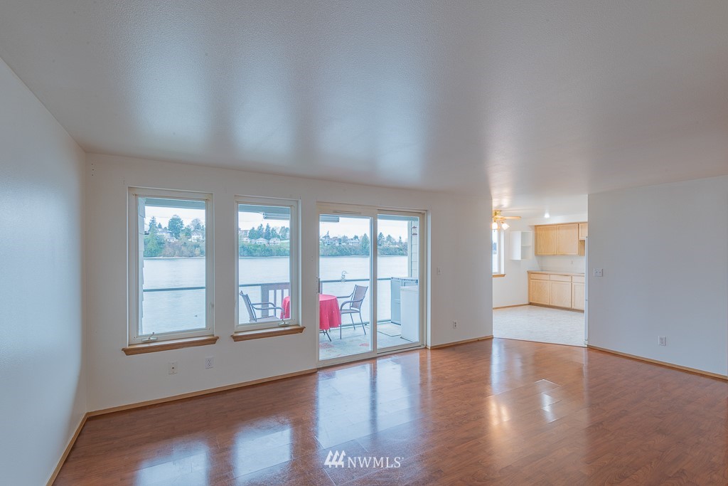 1127 Wheaton Way, Unit B2 Bremerton, WA 98310 - Photo 2 of 28
