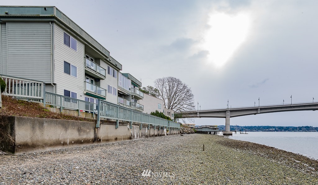 1127 Wheaton Way, Unit B2 Bremerton, WA 98310 - Photo 25 of 28