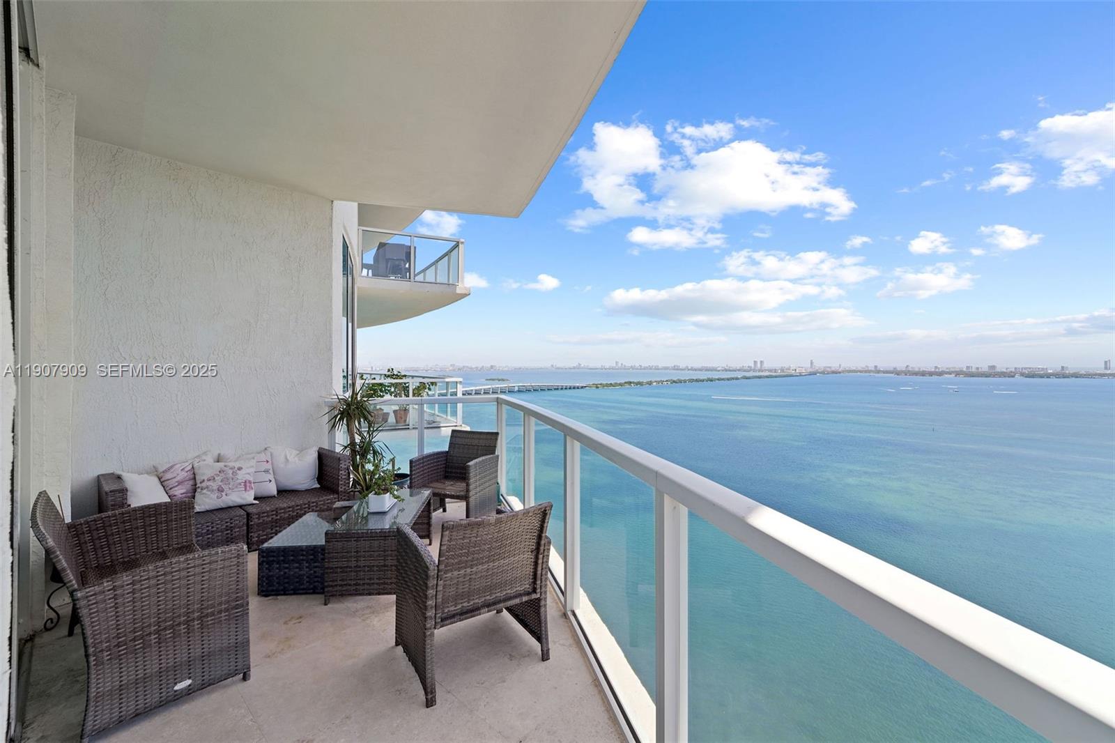 665 Northeast 25th Street, Unit PHI01 Miami, FL 33137 - Photo 17 of 38