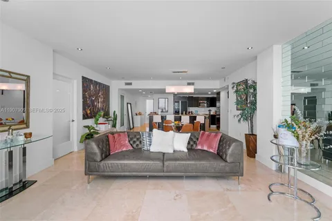 $6,350 | 665 Northeast 25th Street, Unit PHI01, Miami, FL 33137