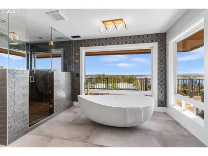 a picture of a bathtub in a room