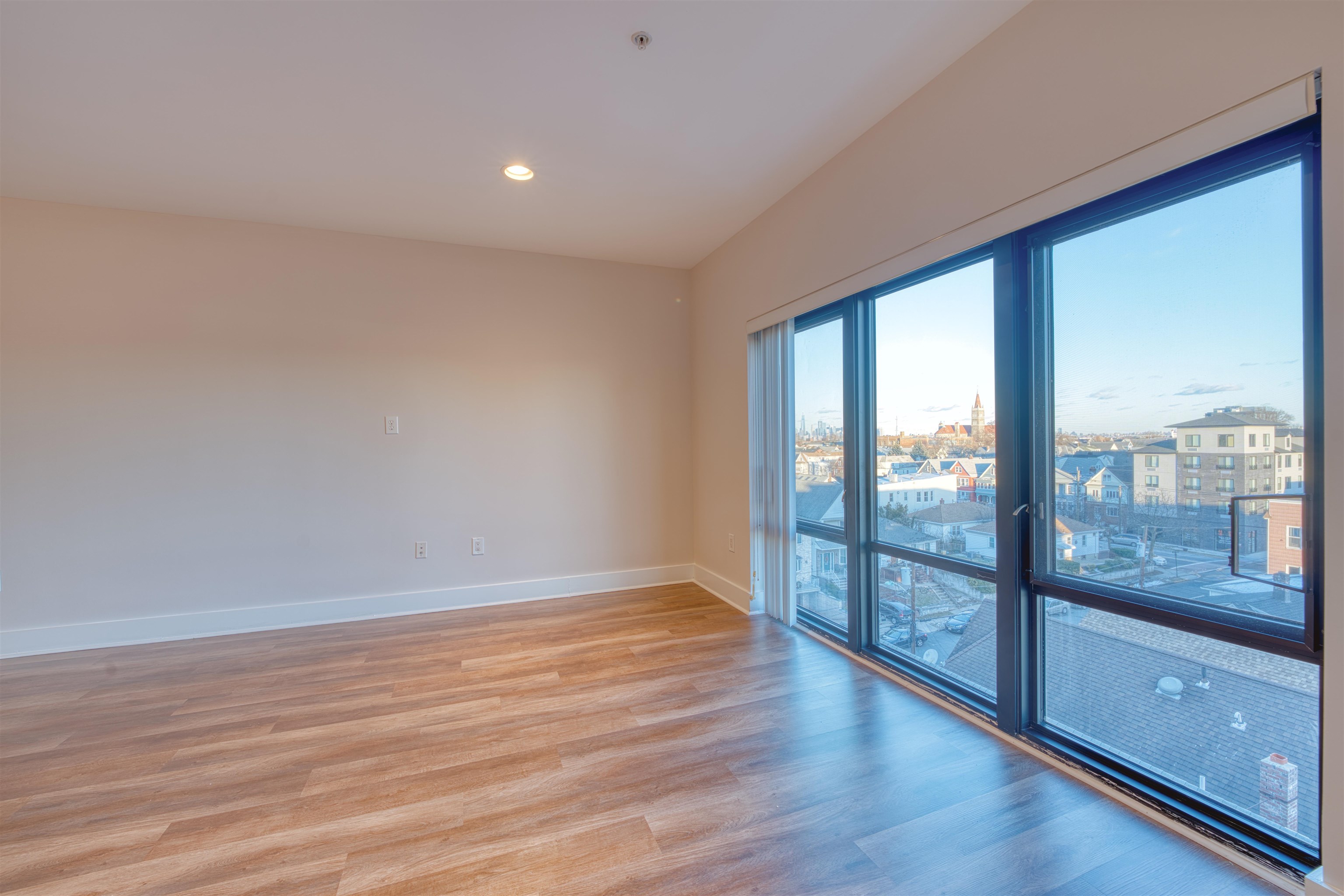 1040 John F. Kennedy Boulevard, Unit 504 Bayonne, NJ 07002 - Photo 9 of 37