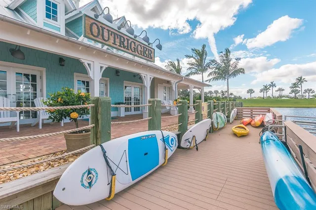 a view of a house with outdoor space