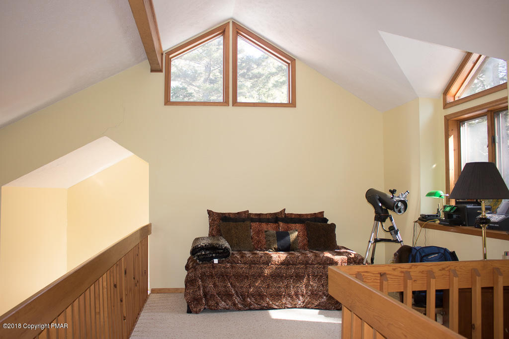 402 Sawmill Road Pocono Lake, PA 18347 - Photo 18 of 42 LOFT
