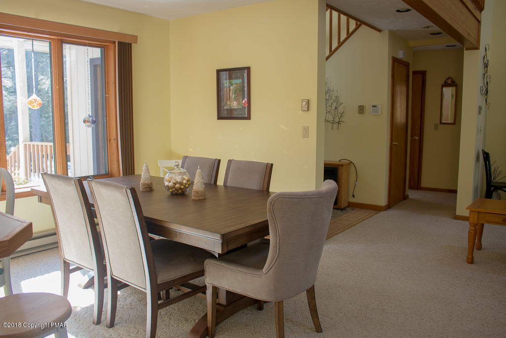 402 Sawmill Road Pocono Lake, PA 18347 - Photo 10 of 42 open dining
