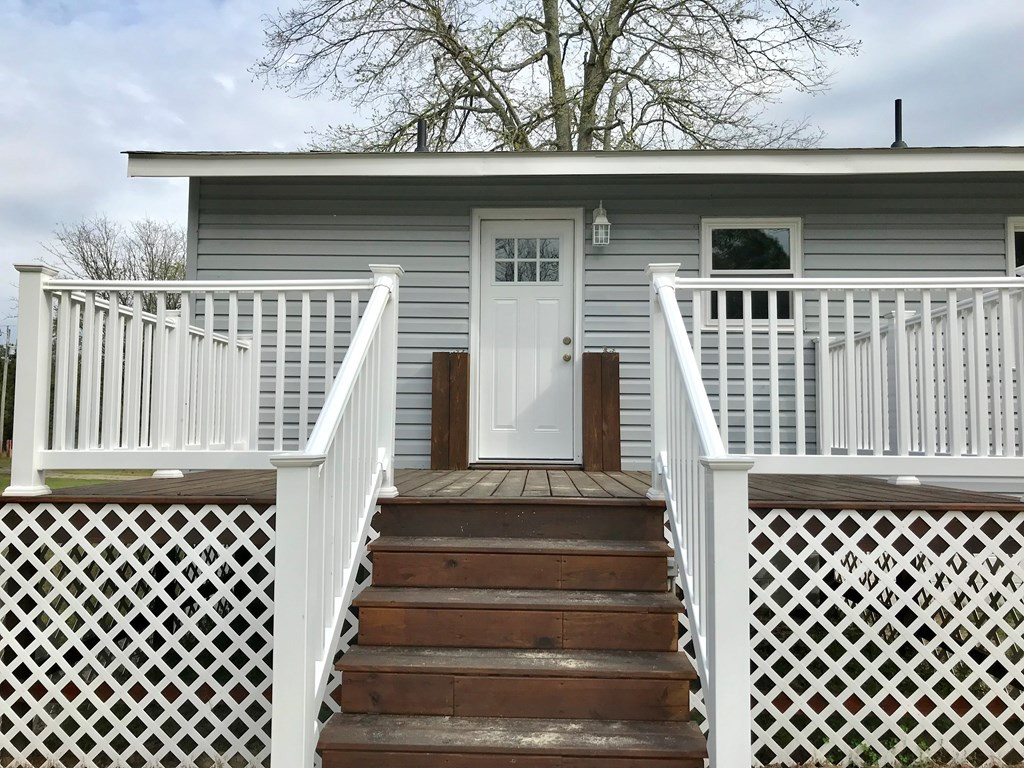 305 Beck Road Williston, SC 29853 - Photo 9 of 31