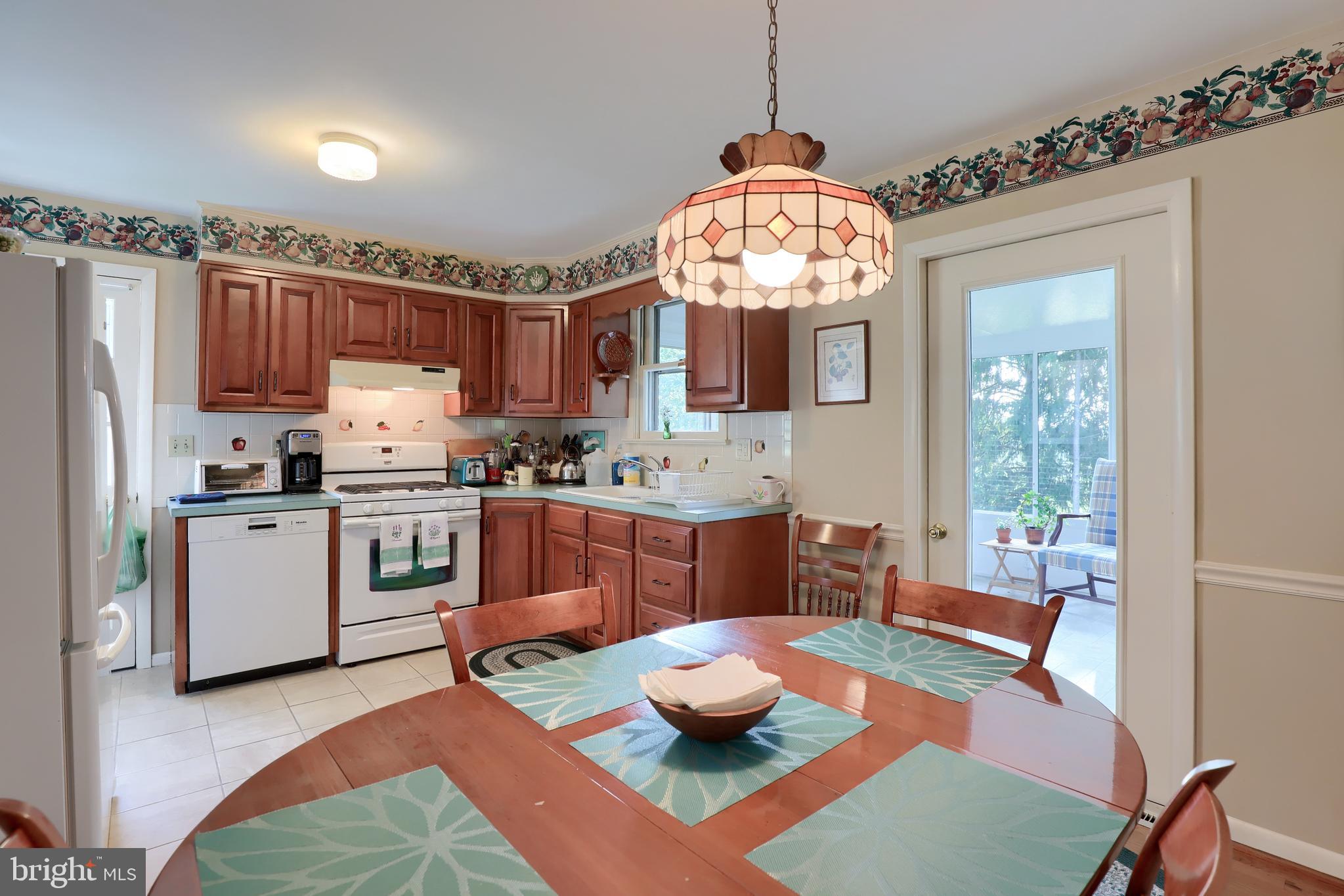 1719 Manor Ridge Drive Lancaster, PA 17603 - Photo 10 of 25 Gallery Image 10