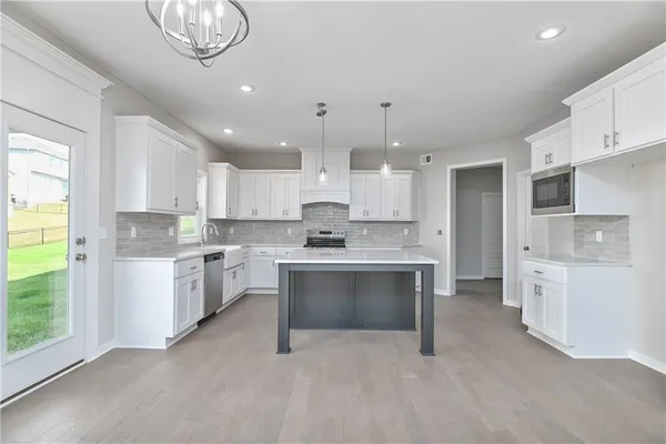 $634,950 | 2714 West Park Street, Olathe, KS 66061