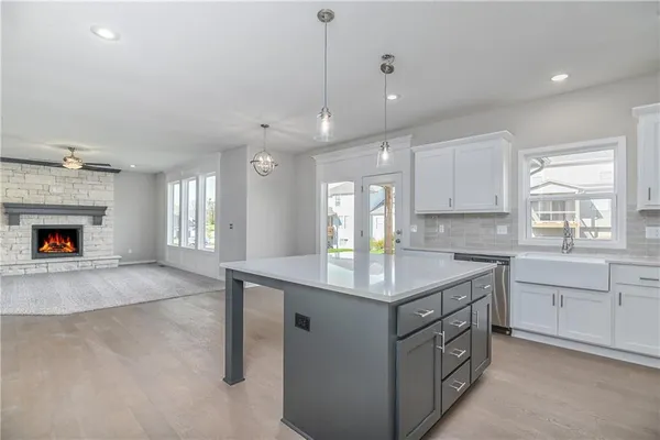 $634,950 | 2714 West Park Street, Olathe, KS 66061