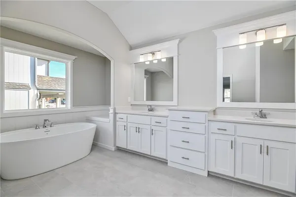 $634,950 | 2714 West Park Street, Olathe, KS 66061