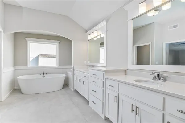 $634,950 | 2714 West Park Street, Olathe, KS 66061