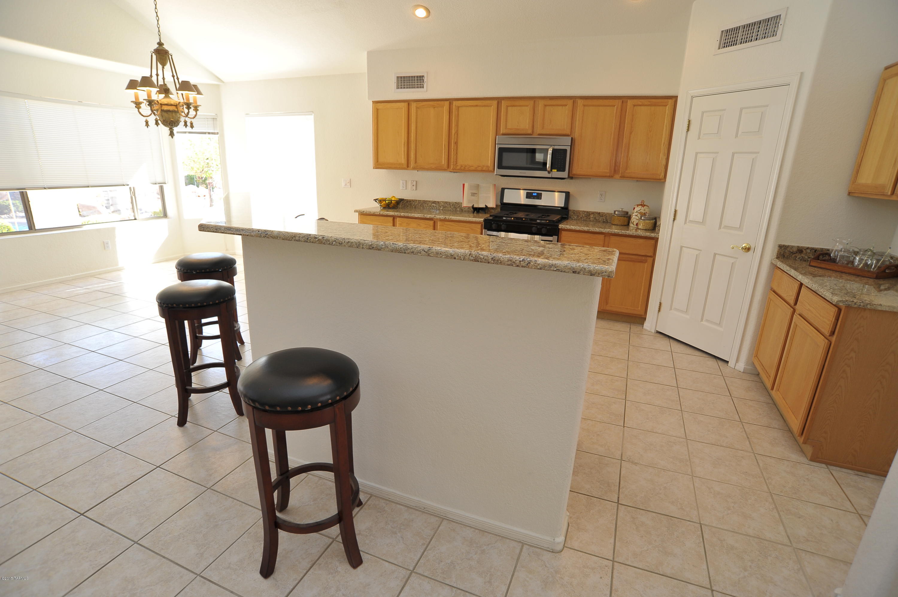 590 Bridal Veil Falls Road Tucson, AZ 85755 - Photo 11 of 41