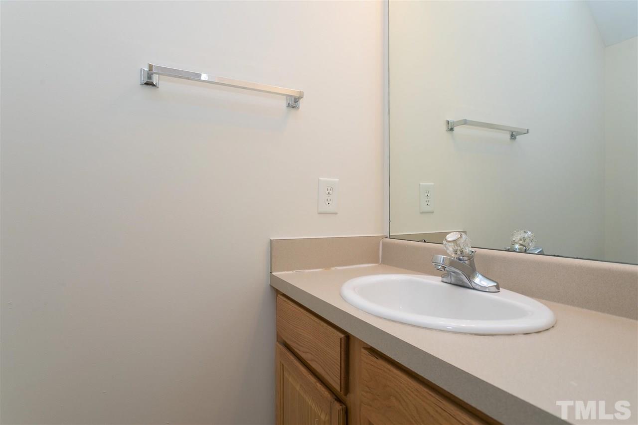 2712 Hope Diamond Court Raleigh, NC 27610 - Photo 12 of 30