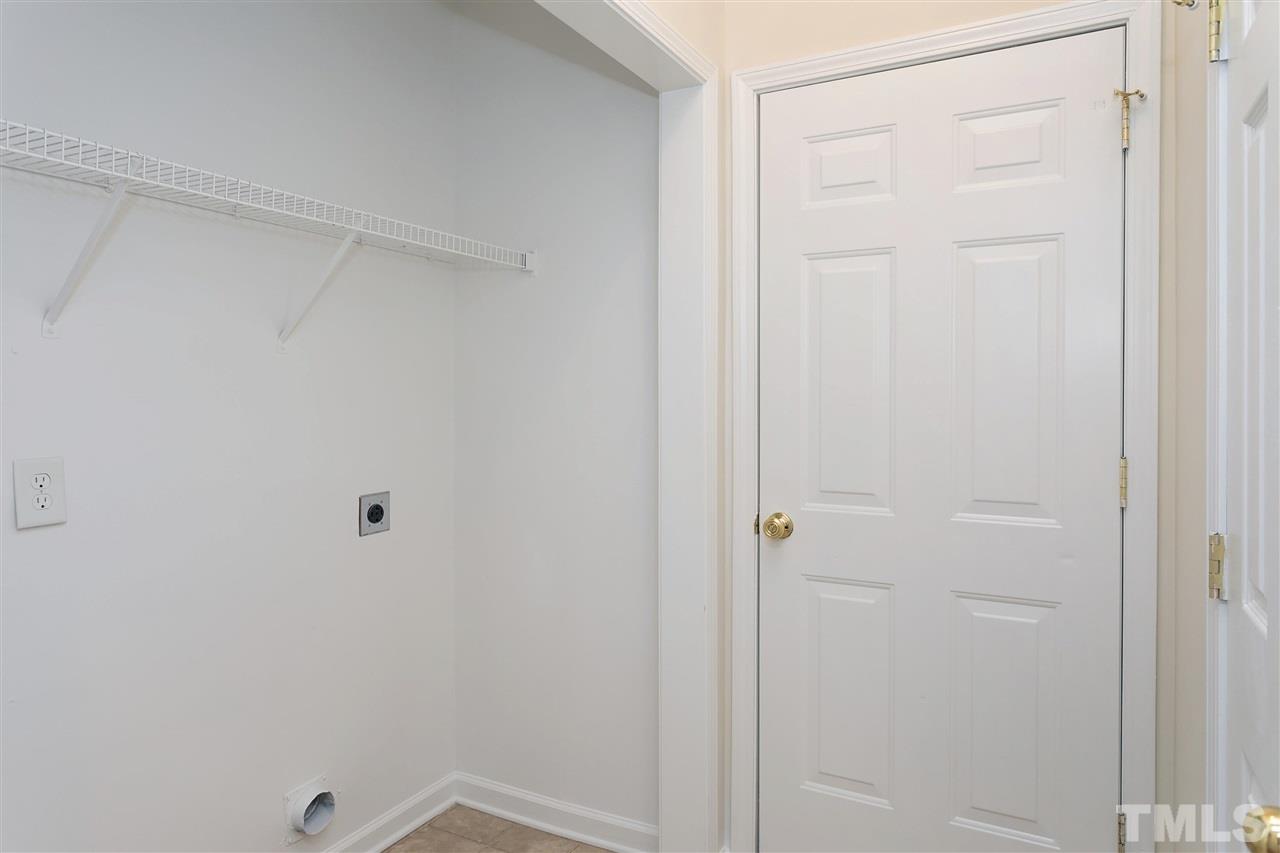 2712 Hope Diamond Court Raleigh, NC 27610 - Photo 14 of 30