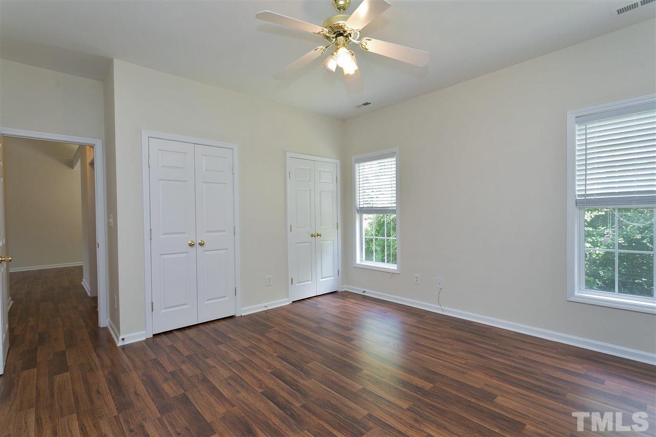 2712 Hope Diamond Court Raleigh, NC 27610 - Photo 7 of 30