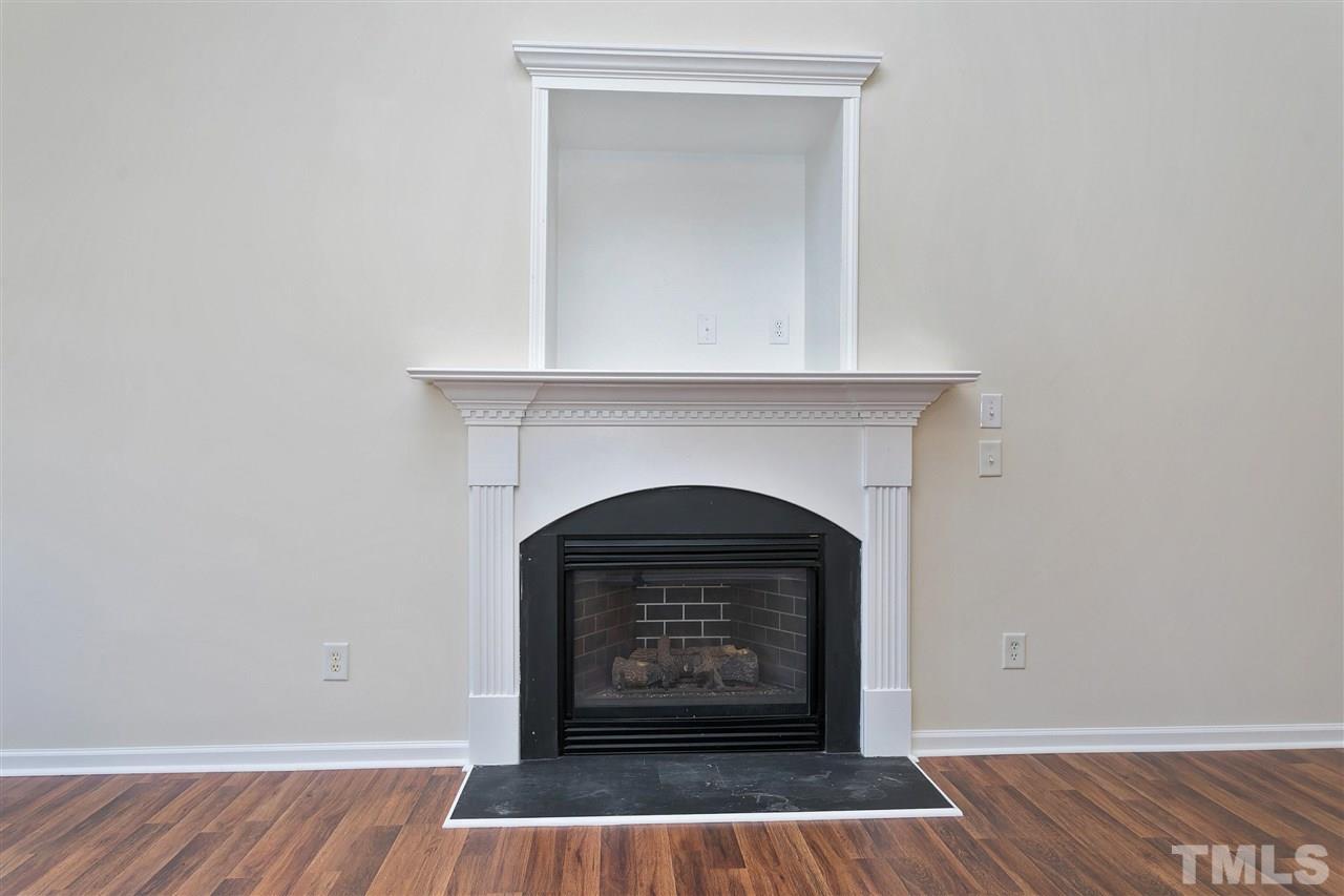 2712 Hope Diamond Court Raleigh, NC 27610 - Photo 9 of 30