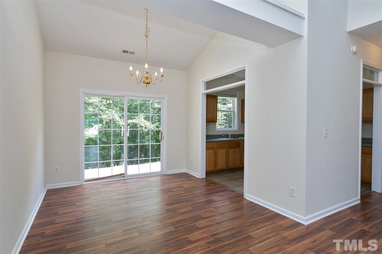 2712 Hope Diamond Court Raleigh, NC 27610 - Photo 10 of 30
