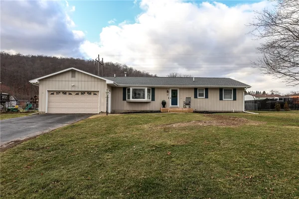 $330,000 | 47 Groff Road, Big Flats, NY 14845