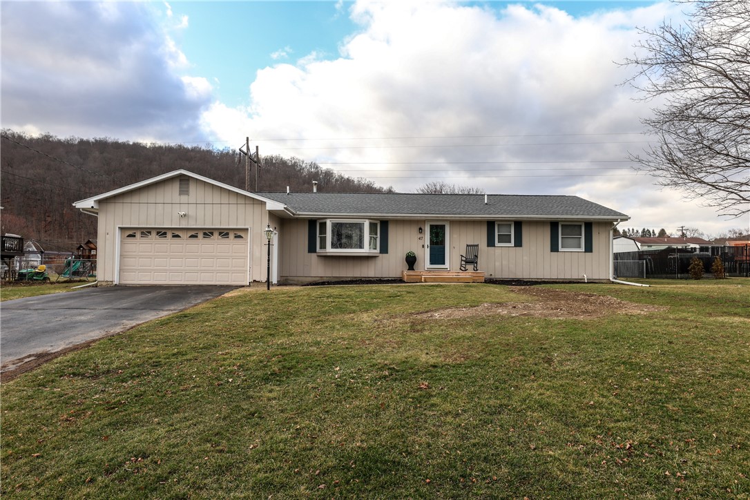 47 Groff Road Big Flats, NY 14845 - Photo 1 of 37