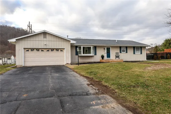 $315,000 | 47 Groff Road, Big Flats, NY 14845