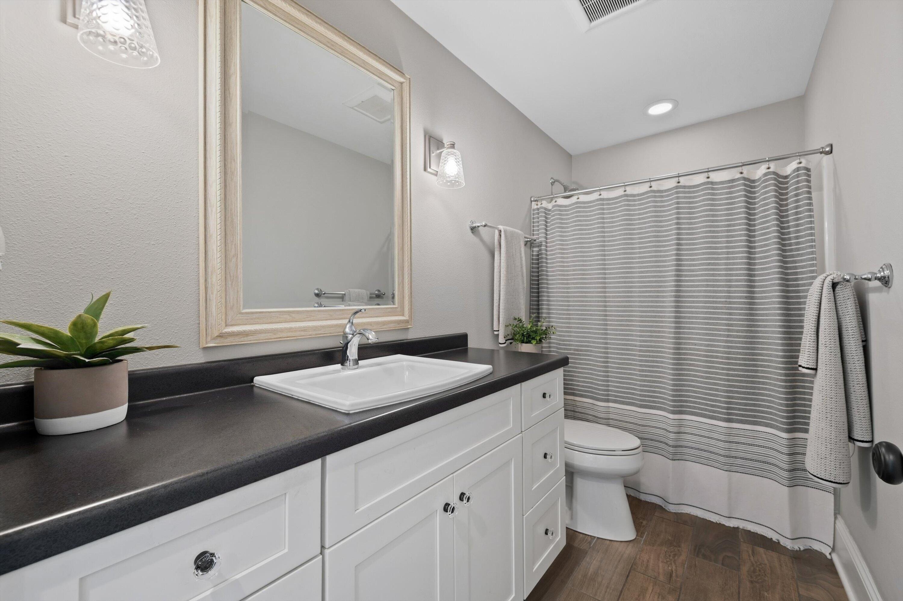 200 Nashotah Road Delafield, WI 53058 - Photo 33 of 55 Shower over tub