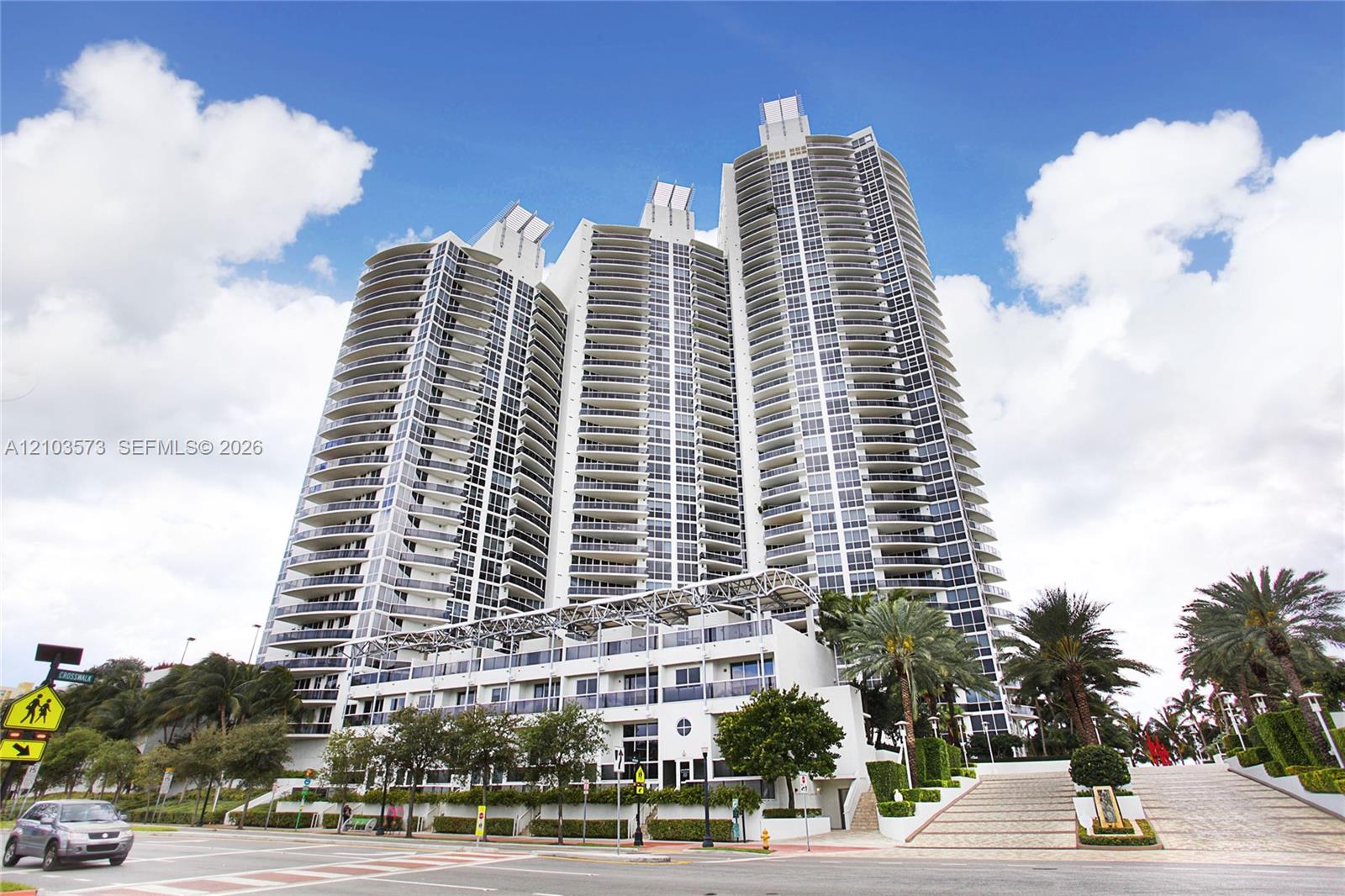 400 Alton Road, Unit 811 Miami Beach, FL 33139 - Photo 26 of 35 Gallery Image 26