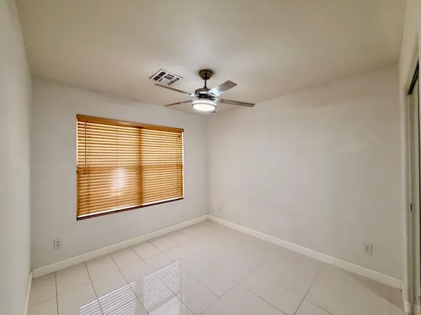 $1,800 | 686 West Kingman Loop, Casa Grande, AZ 85122