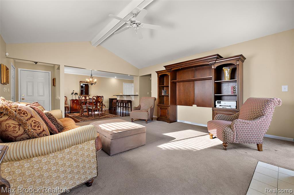 46784 Country Lane Macomb, MI 48044 - Photo 4 of 29