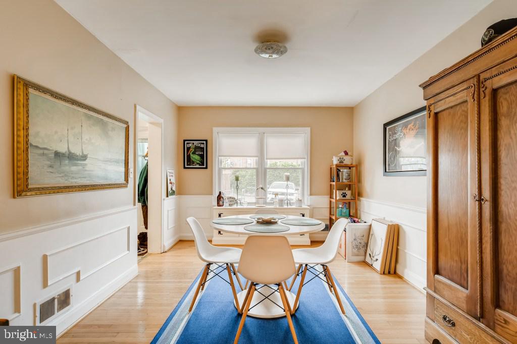 905 Radcliffe Road Baltimore, MD 21204 - Photo 3 of 11 Gallery Image 3