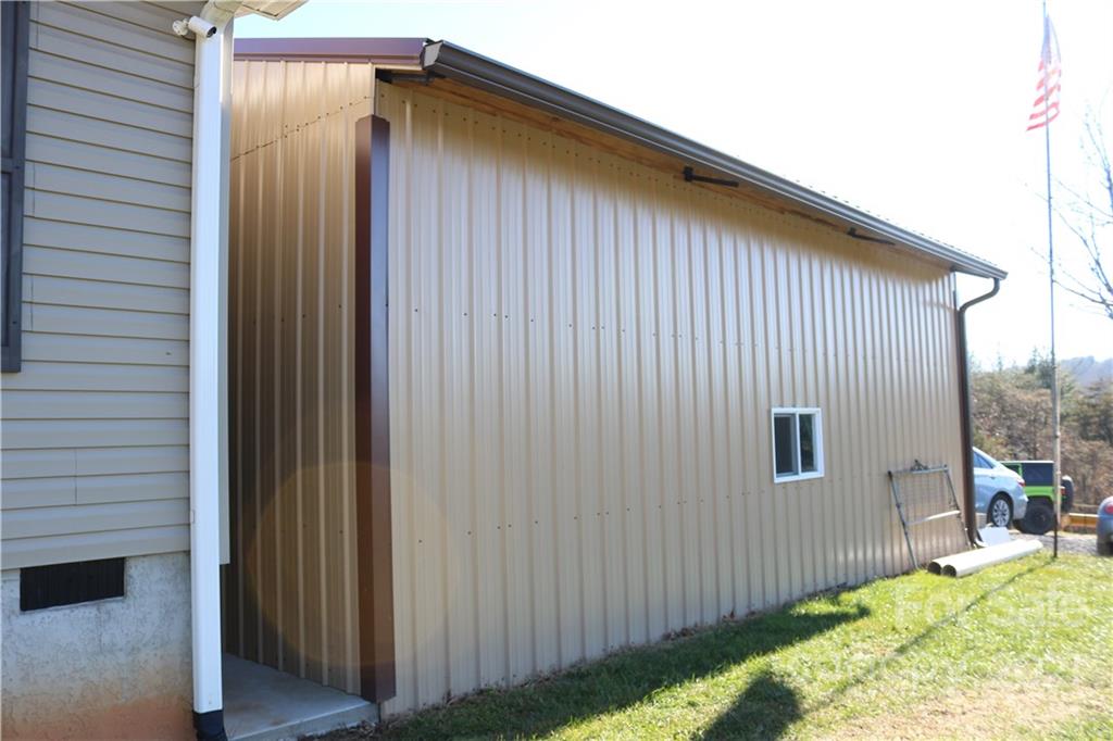 11 Fernwood Road Clyde, NC 28721 - Photo 25 of 26