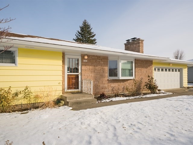 1321 South Wilbur Road Spokane Valley, WA 99206 - Photo 2 of 20