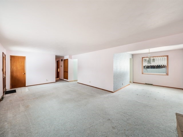 1321 South Wilbur Road Spokane Valley, WA 99206 - Photo 5 of 20