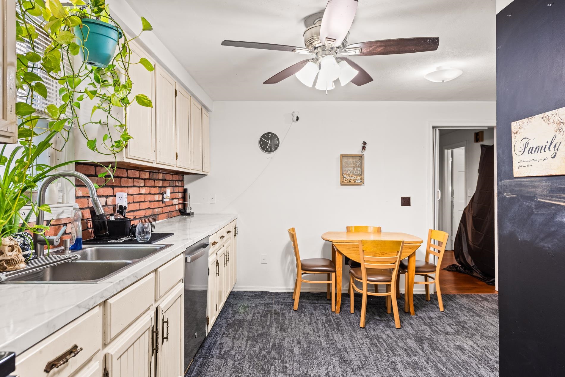 162 Bowman Street Manchester, NH 03102 - Photo 14 of 40