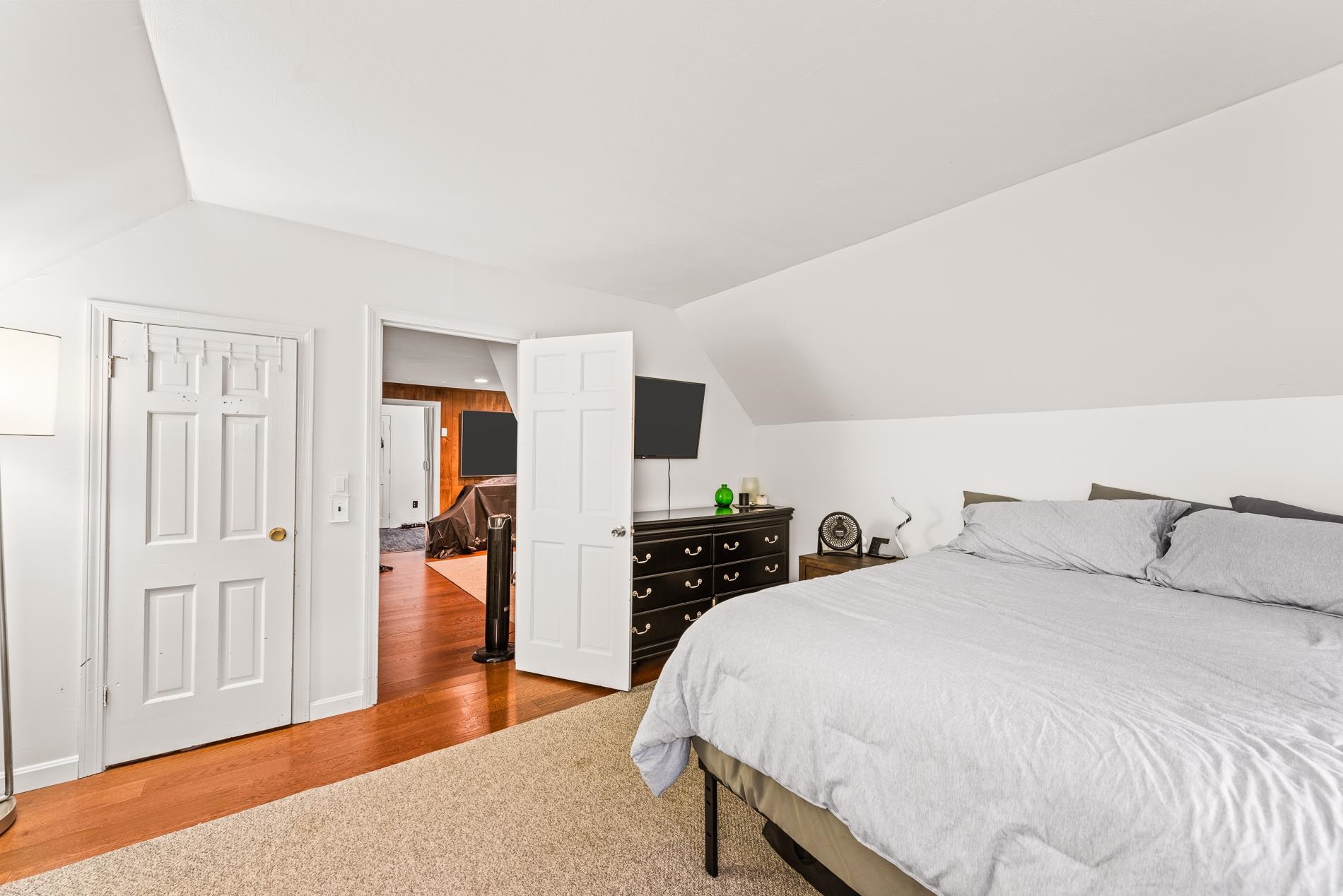 162 Bowman Street Manchester, NH 03102 - Photo 20 of 40