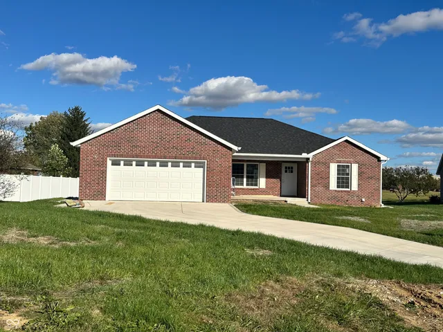 $429,900 | 1512 Hunters Drive, Greensburg, IN 47240