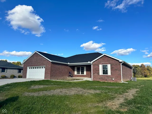 $429,900 | 1512 Hunters Drive, Greensburg, IN 47240