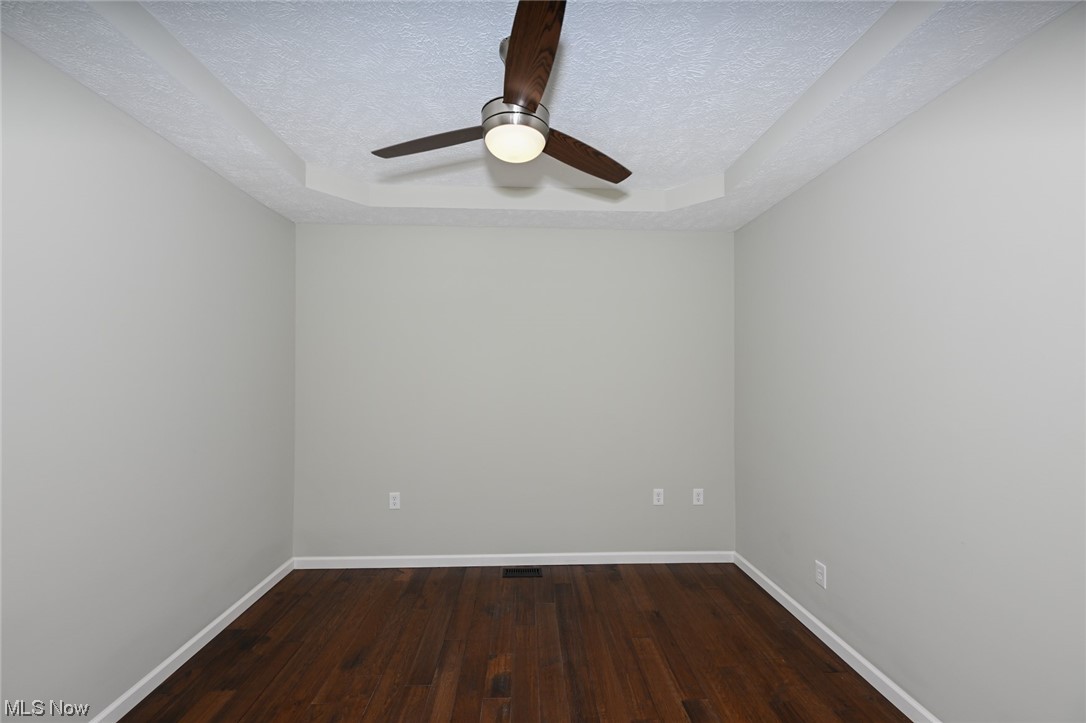2468 Brainard Road Cleveland, OH 44124 - Photo 21 of 35 1st Floor Den