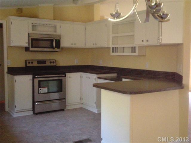 2413 Tryon Courthouse Road, Unit 2 Bessemer City, NC 28016 - Photo 4 of 10