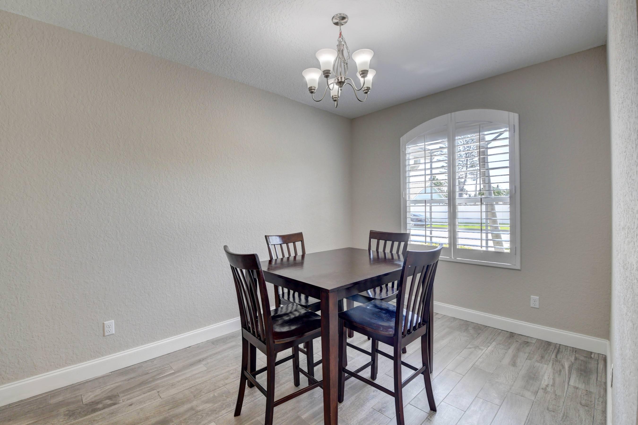 8161 Texas Trail Boca Raton, FL 33487 - Photo 20 of 49 Dining Room
