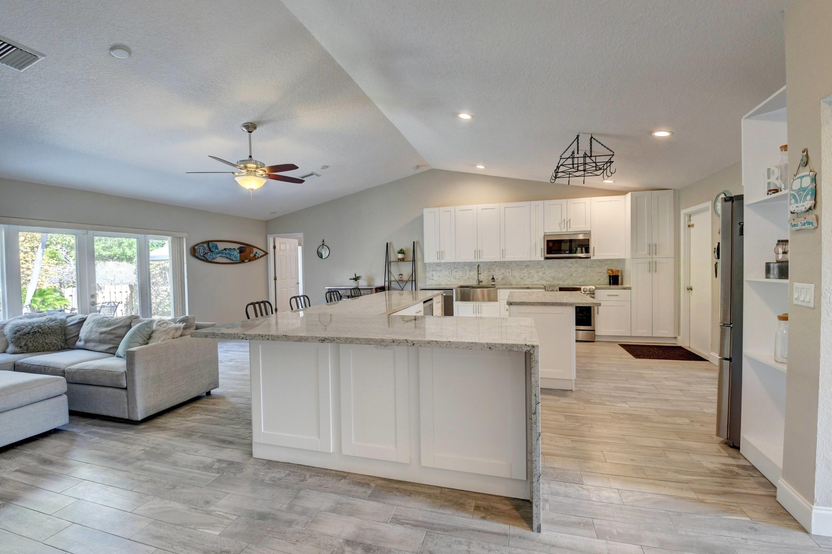 8161 Texas Trail Boca Raton, FL 33487 - Photo 6 of 49 Kitchen