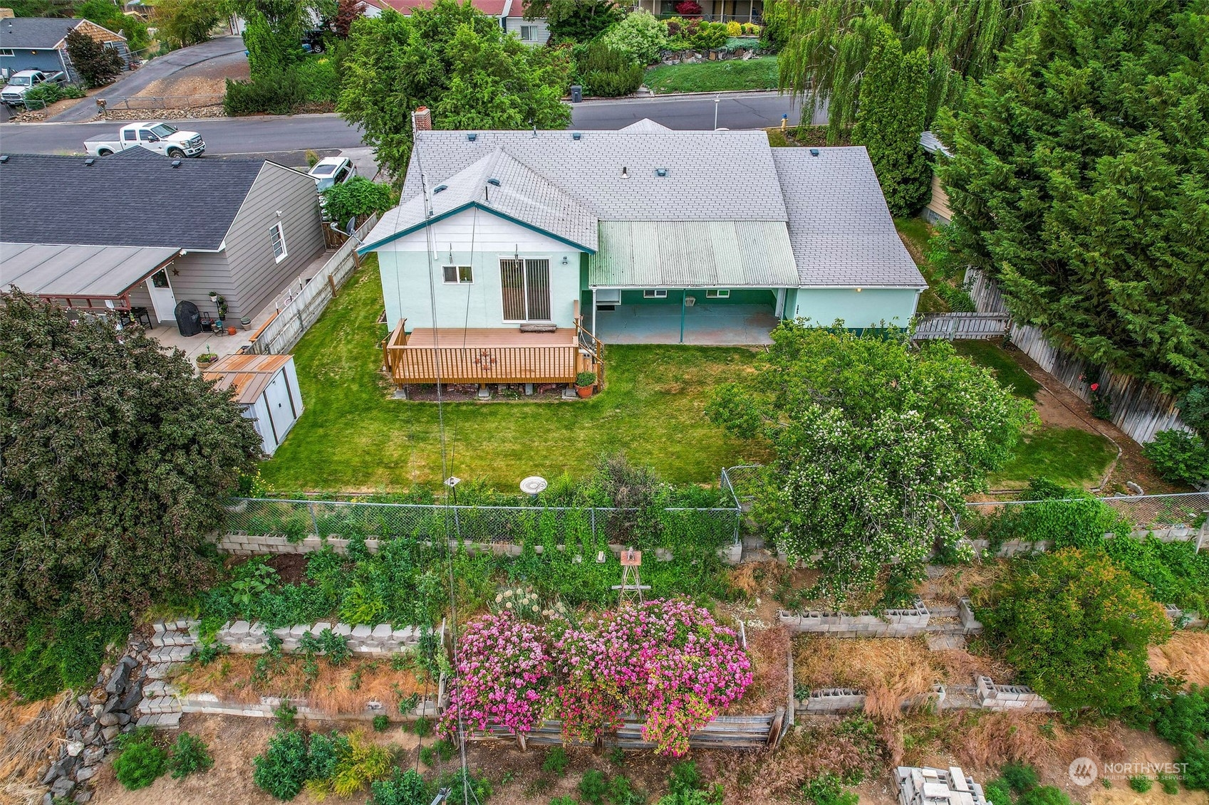260 Maringo Road Ephrata, WA 98823 - Photo 33 of 36 an aerial view of a house