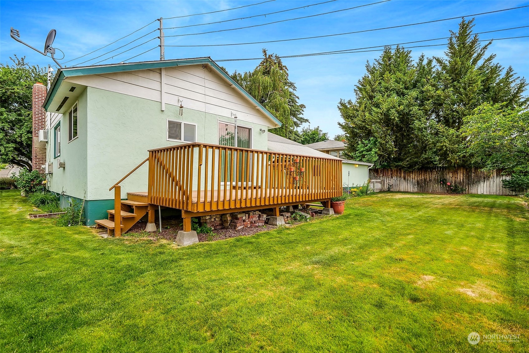260 Maringo Road Ephrata, WA 98823 - Photo 34 of 36 a view of a house with a yard