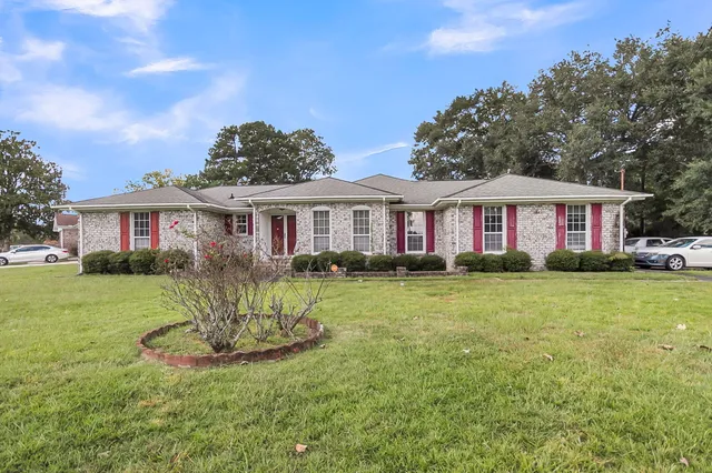 $299,000 | 8556 Vistavia Road, North Charleston, SC 29406